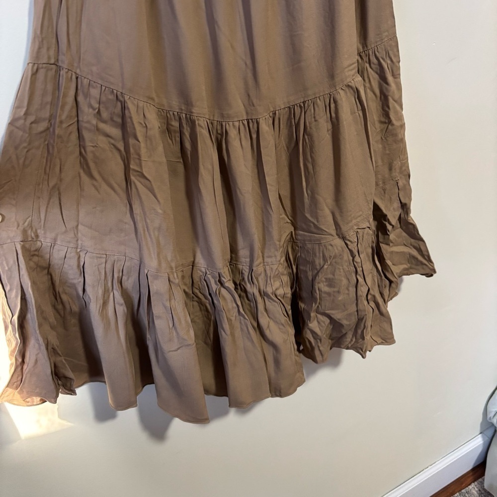 Khush Astra NWT Women's tiered dress brown small smocked sleeves - Picture 5 of 7